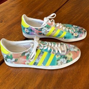 Rare!! Adidas Gazelle OG x Farm Rio Company, Like New, Size 9